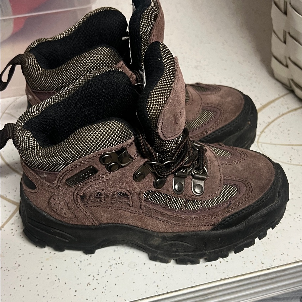 Itasca Kids Boots - Brown and Black